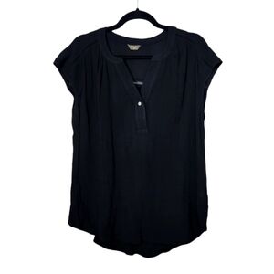 Denver Hayes Black Lightweight Short Sleeved Blouse